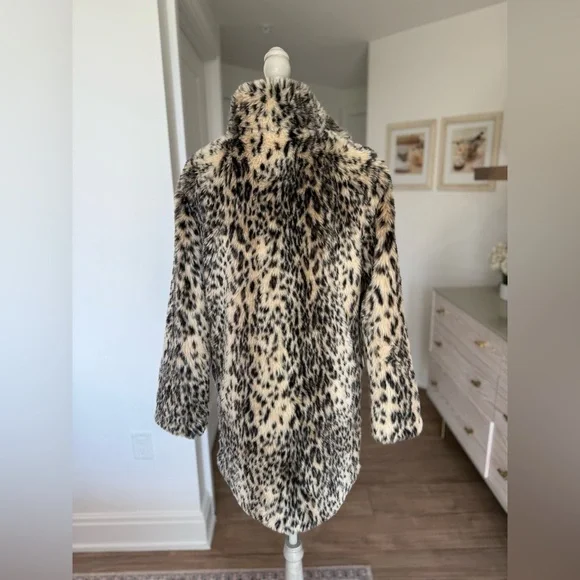 Cupcakes & Cashmere Faux Jacket - Picture 2 of 6